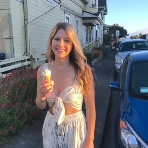 Meet your Posher, Karissa